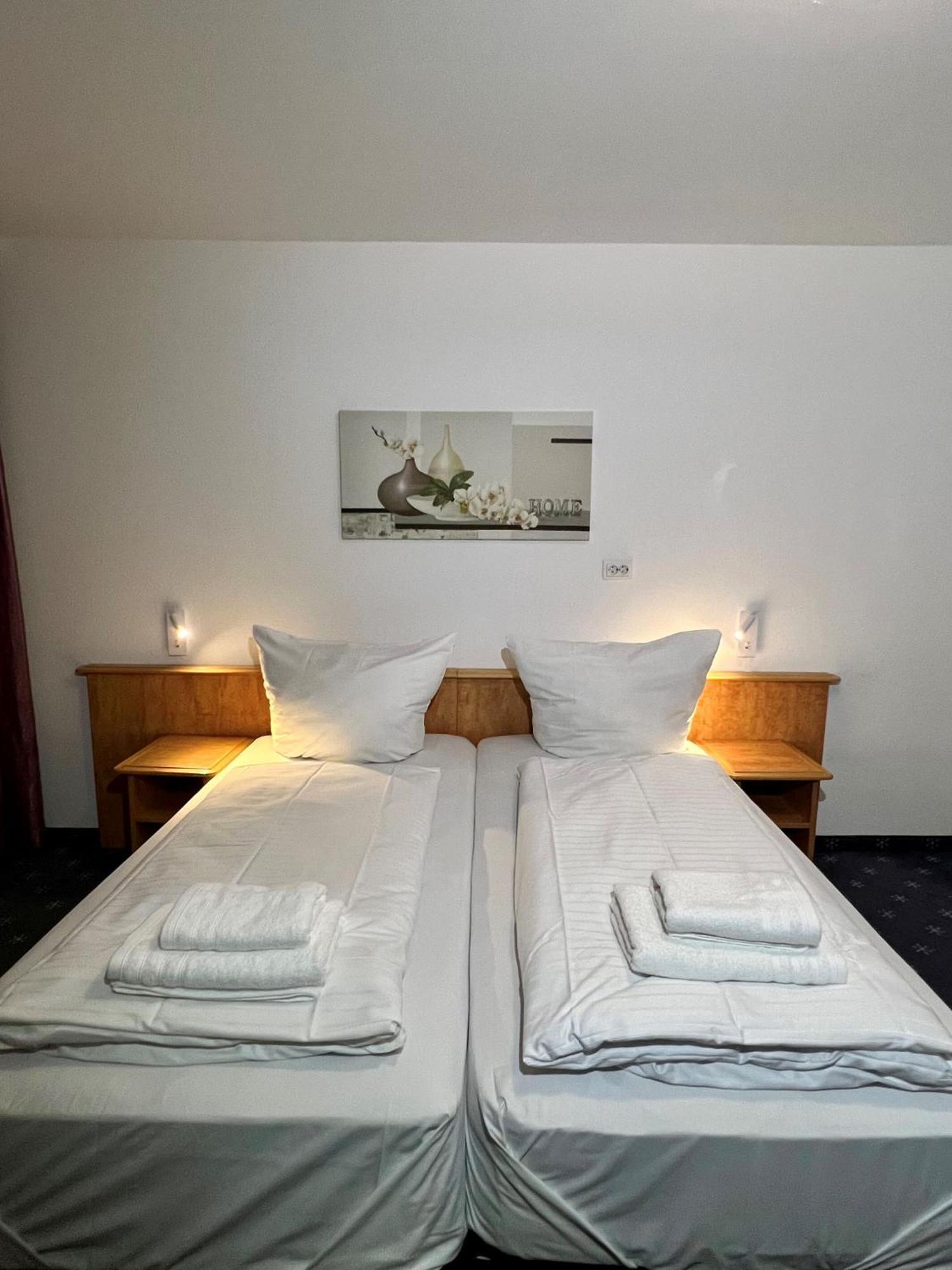Hotel Neo Cologne Bonn Airport Rösrath Екстериор снимка