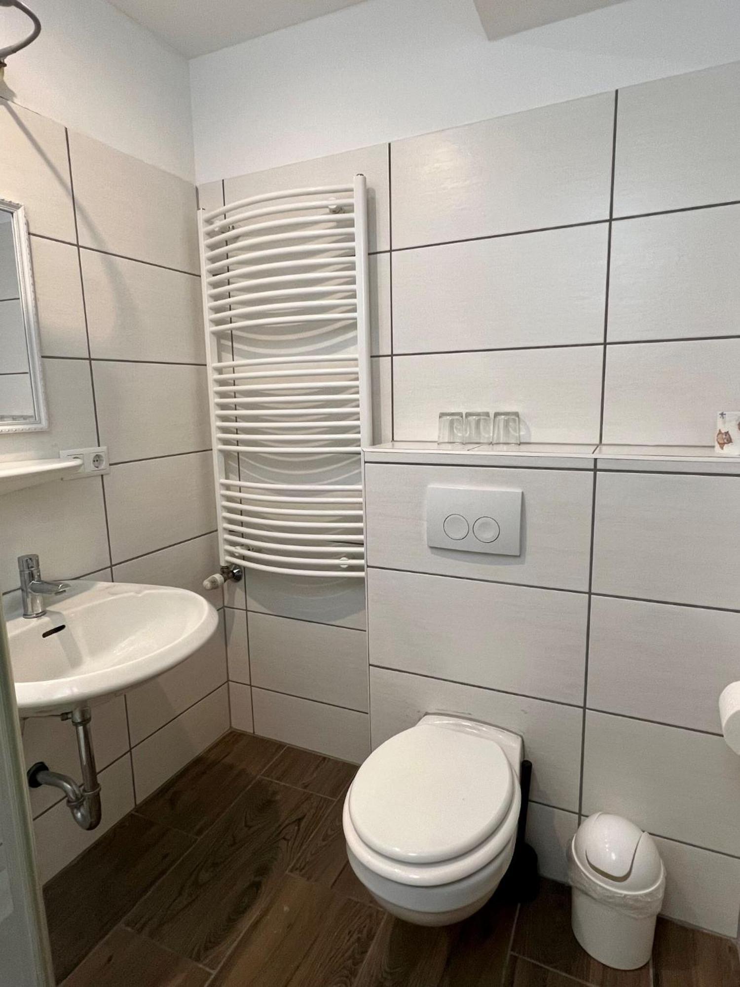 Hotel Neo Cologne Bonn Airport Rösrath Екстериор снимка